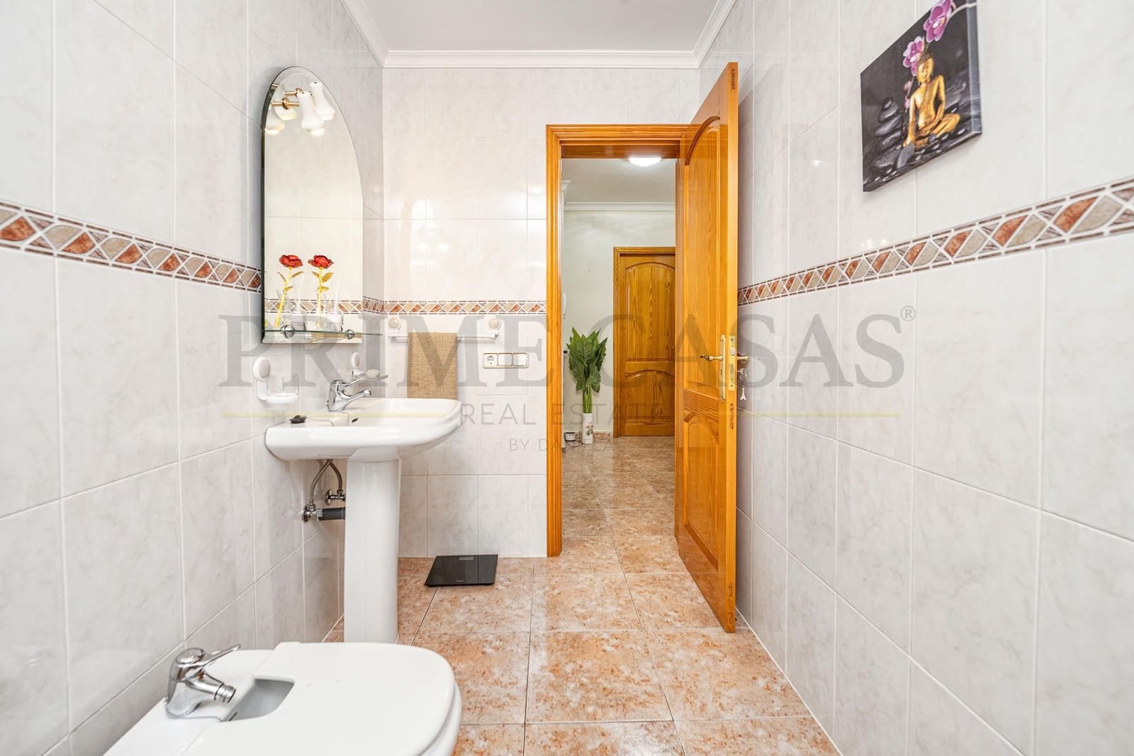 4 sypialnia Dom blizniak na sprzedaż w Santa Lucia de Tirajana z garażem - 380 000 € (Ref: 9537810)