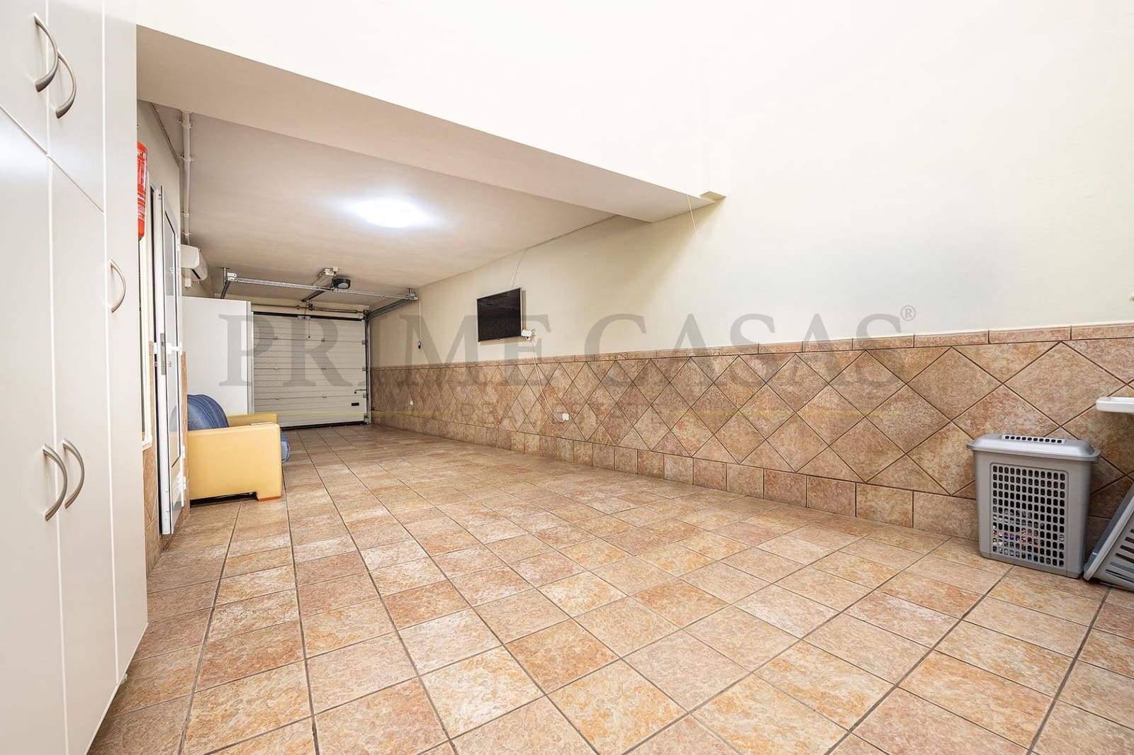 4 sypialnia Dom blizniak na sprzedaż w Santa Lucia de Tirajana z garażem - 380 000 € (Ref: 9537810)