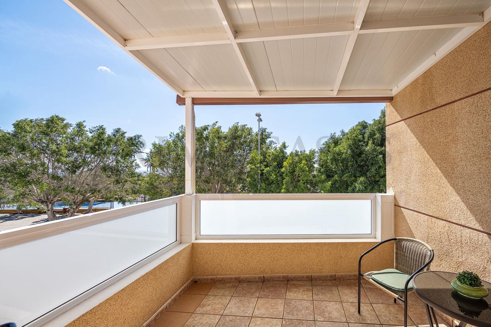 4 sypialnia Dom blizniak na sprzedaż w Santa Lucia de Tirajana z garażem - 380 000 € (Ref: 9537810)