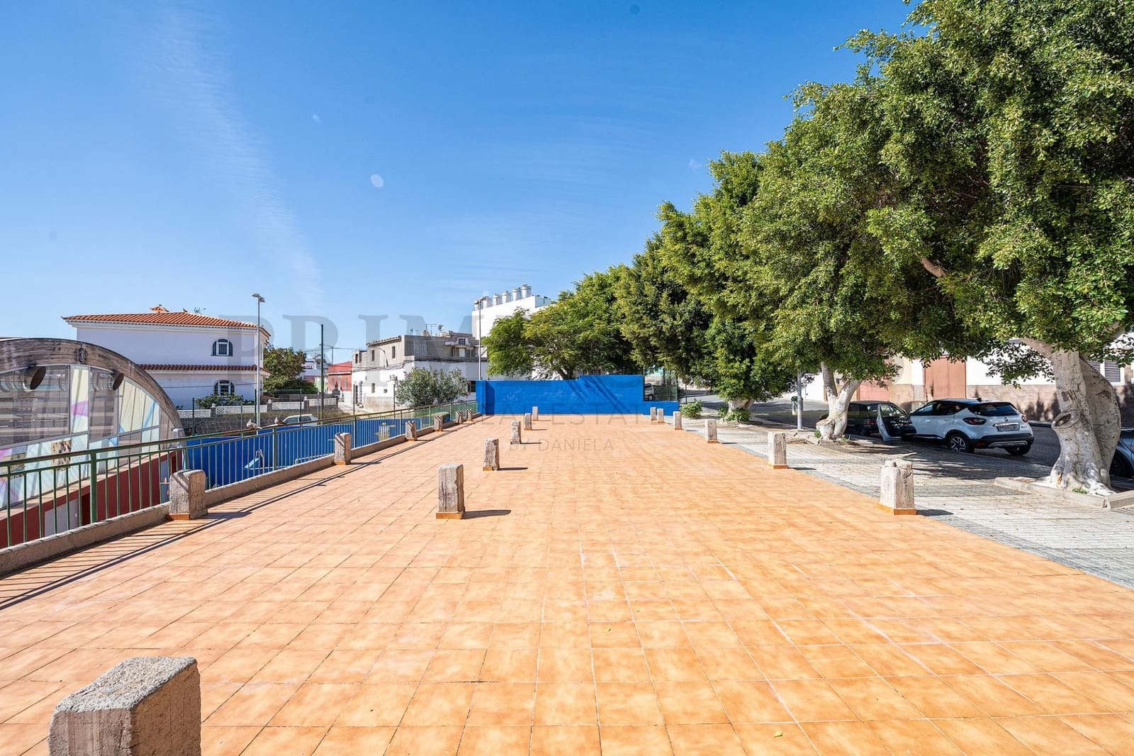 4 sypialnia Dom blizniak na sprzedaż w Santa Lucia de Tirajana z garażem - 380 000 € (Ref: 9537810)