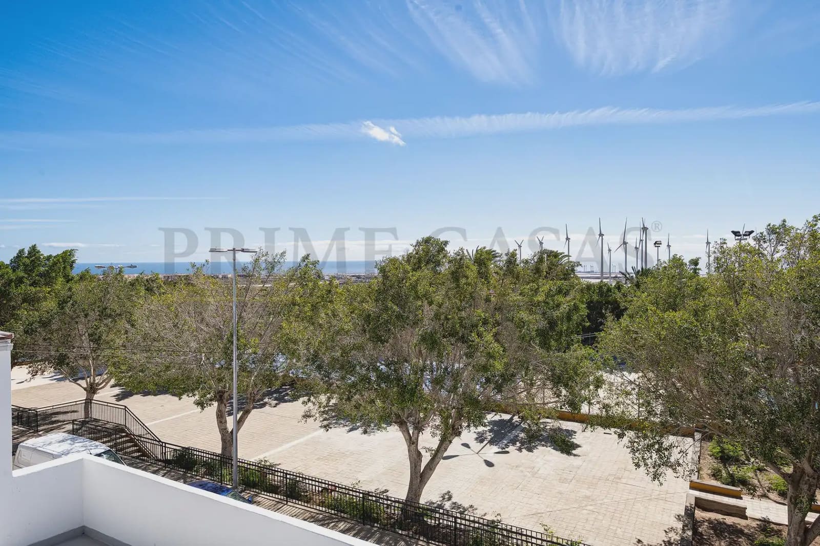 4 bedroom Semi-detached Villa for sale in San Bartolome de Tirajana with garage - € 370,000 (Ref: 9537810)