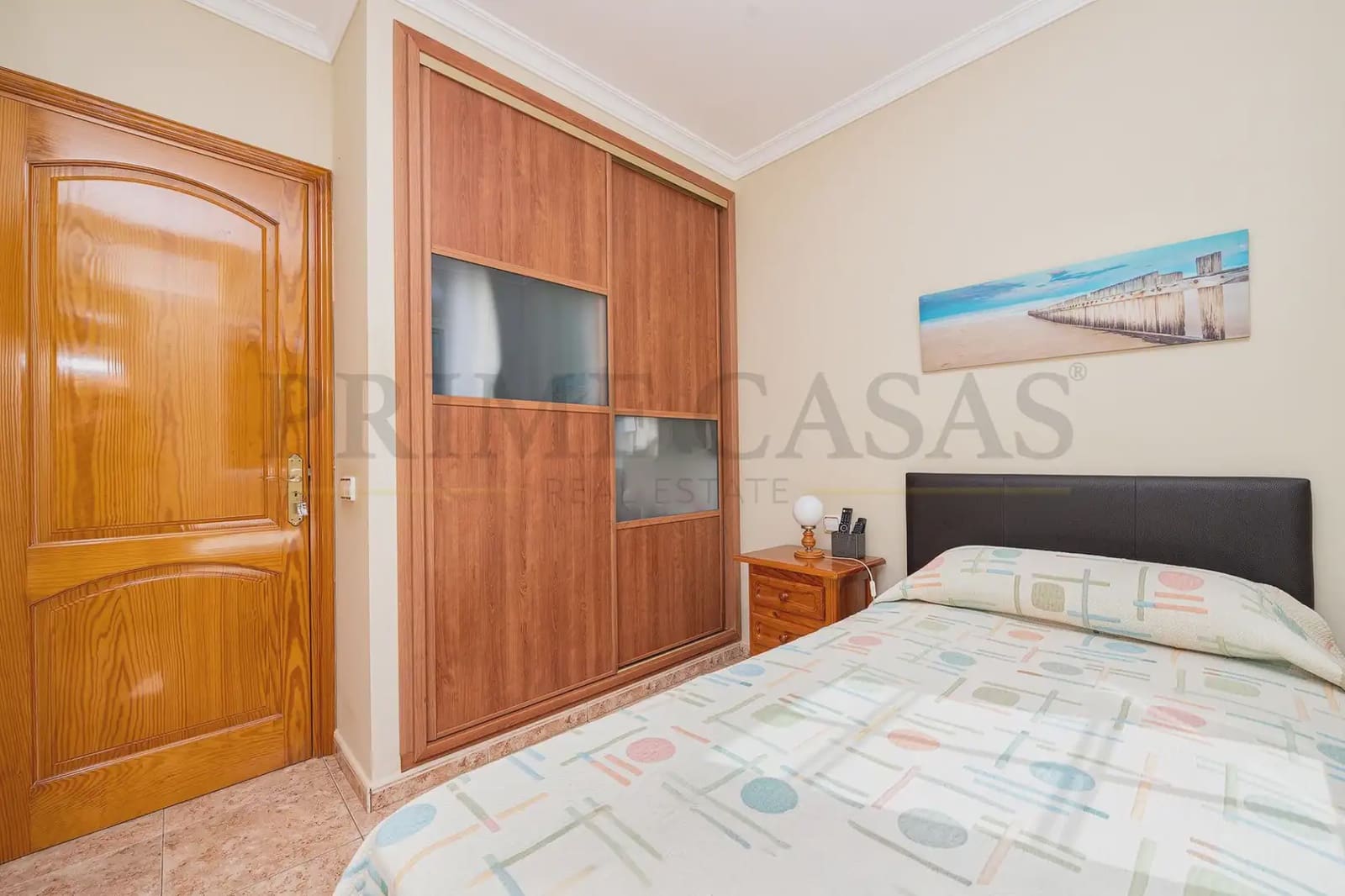4 bedroom Semi-detached Villa for sale in San Bartolome de Tirajana with garage - € 370,000 (Ref: 9537810)