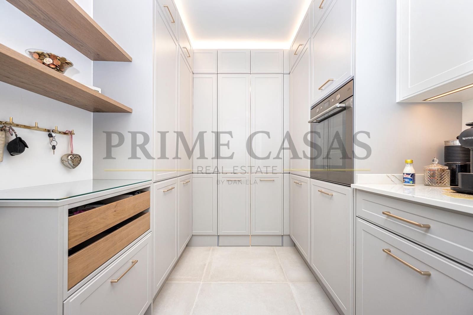 3 slaapkamer Bungalow te koop in San Bartolome de Tirajana met zwembad - € 1.390.000 (Ref: 9540657)