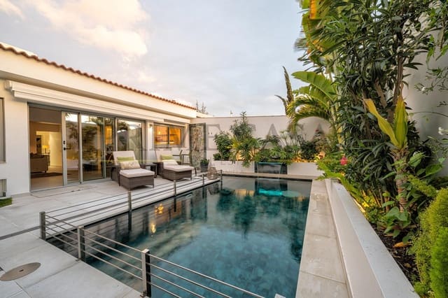 3 slaapkamer Bungalow te koop in Playa del Inglés, San Bartolomé de Tirajana met zwembad - € 1.390.000 (Ref: 9540657)