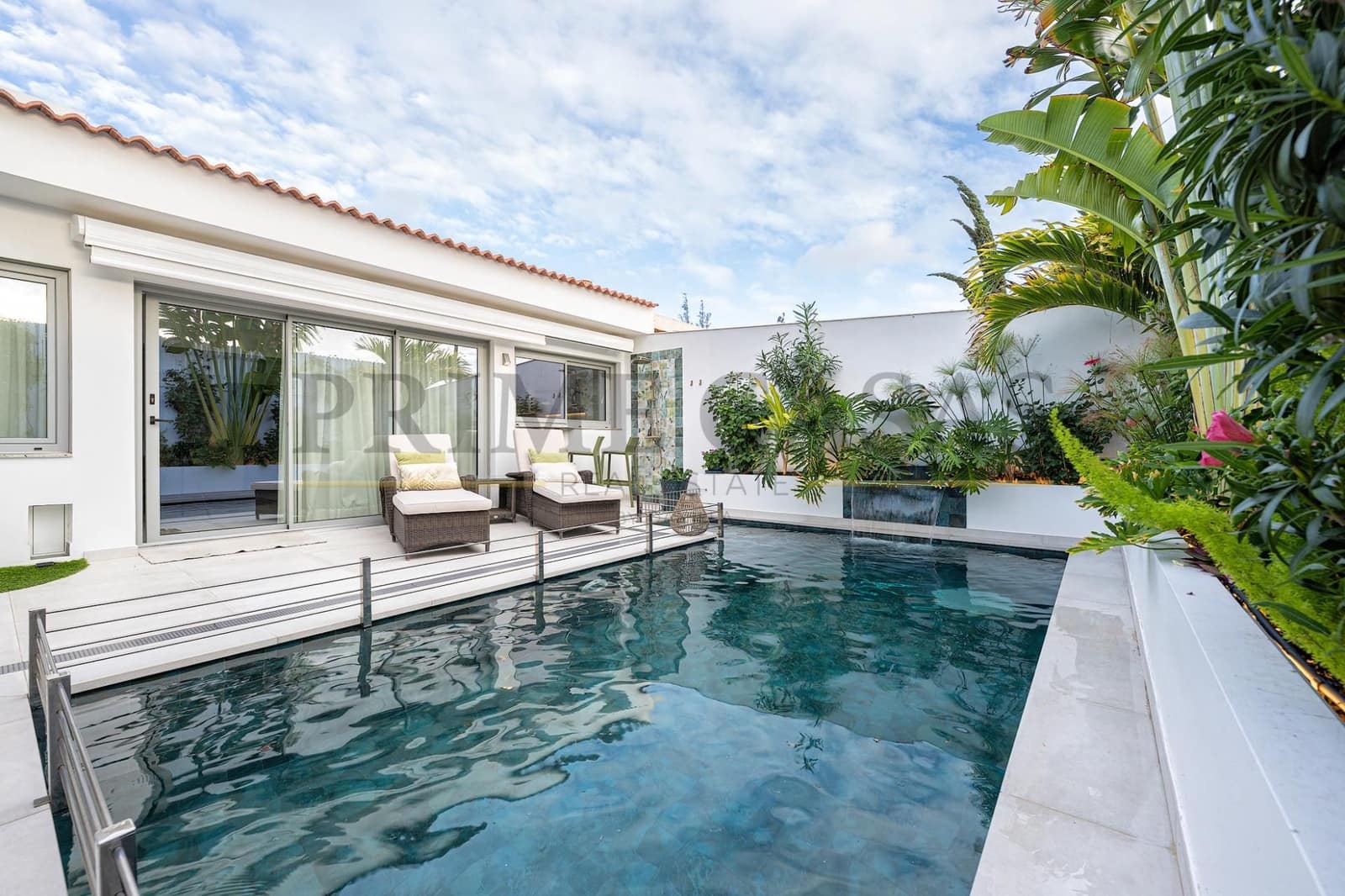 3 slaapkamer Bungalow te koop in San Bartolome de Tirajana met zwembad - € 1.390.000 (Ref: 9540657)