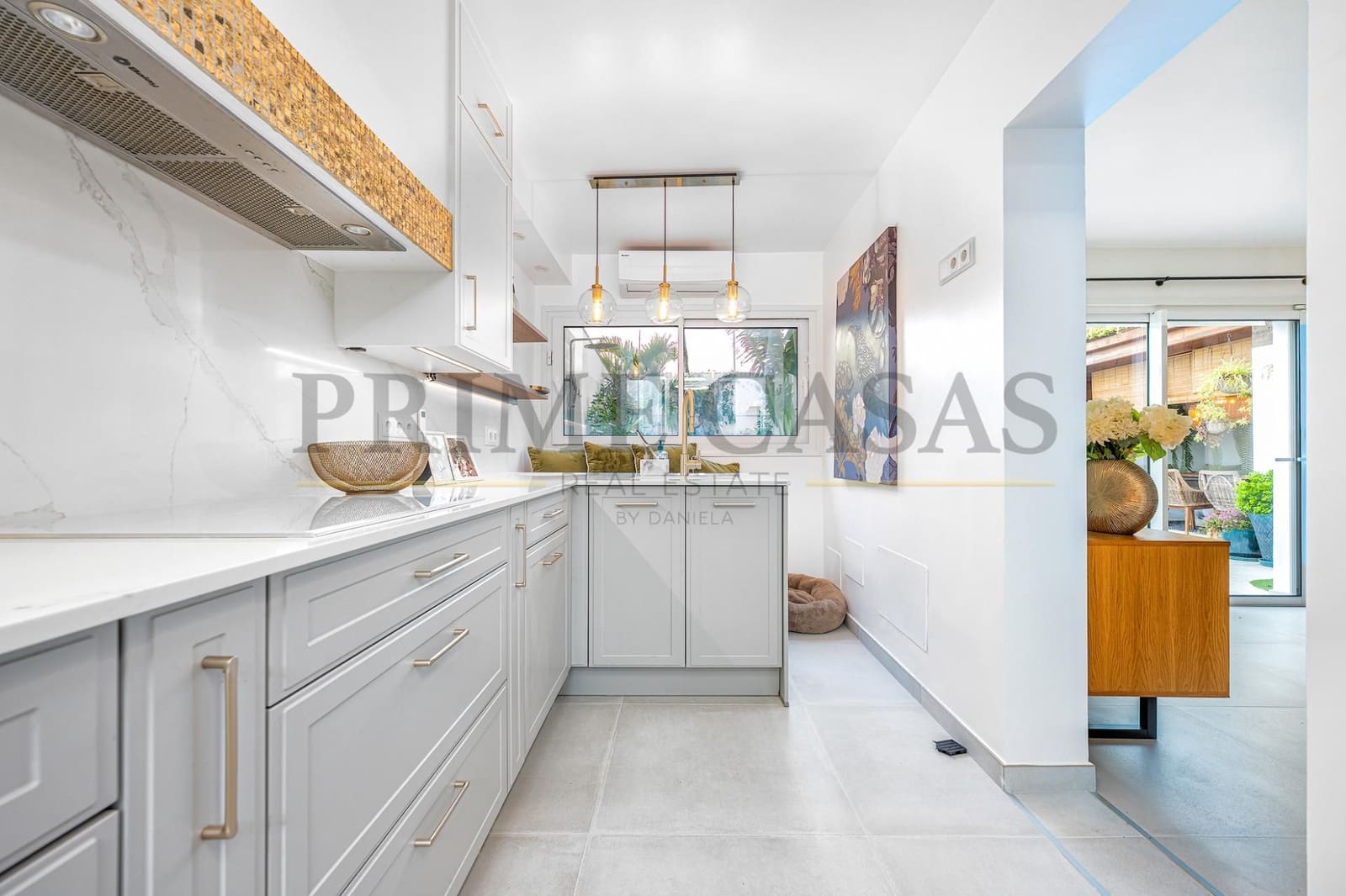 3 slaapkamer Bungalow te koop in San Bartolome de Tirajana met zwembad - € 1.390.000 (Ref: 9540657)