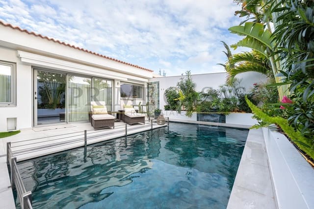 3 slaapkamer Bungalow te koop in Playa del Inglés, San Bartolomé de Tirajana met zwembad - € 1.390.000 (Ref: 9540657)