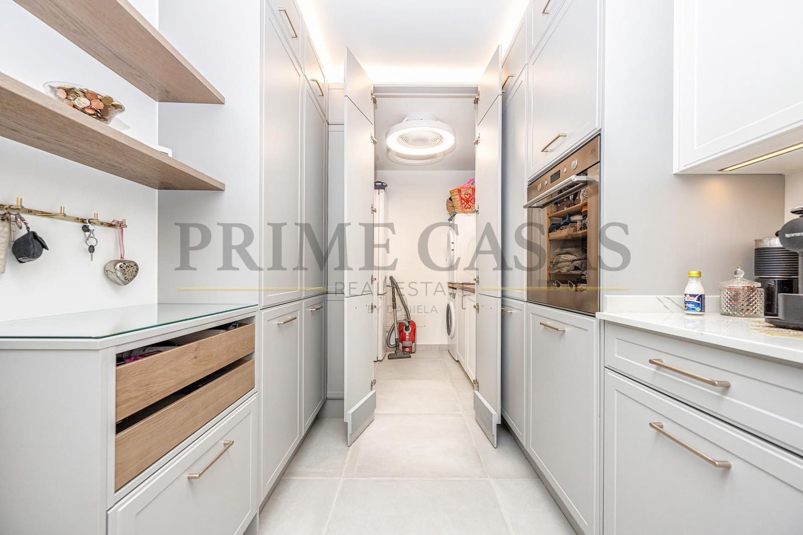 3 slaapkamer Bungalow te koop in San Bartolome de Tirajana met zwembad - € 1.390.000 (Ref: 9540657)