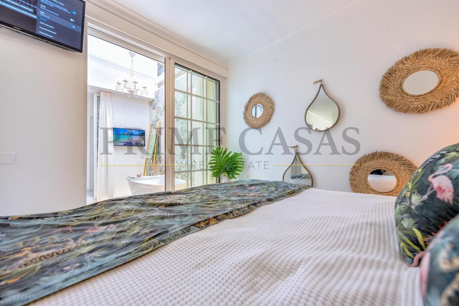 3 slaapkamer Bungalow te koop in San Bartolome de Tirajana met zwembad - € 1.390.000 (Ref: 9540657)