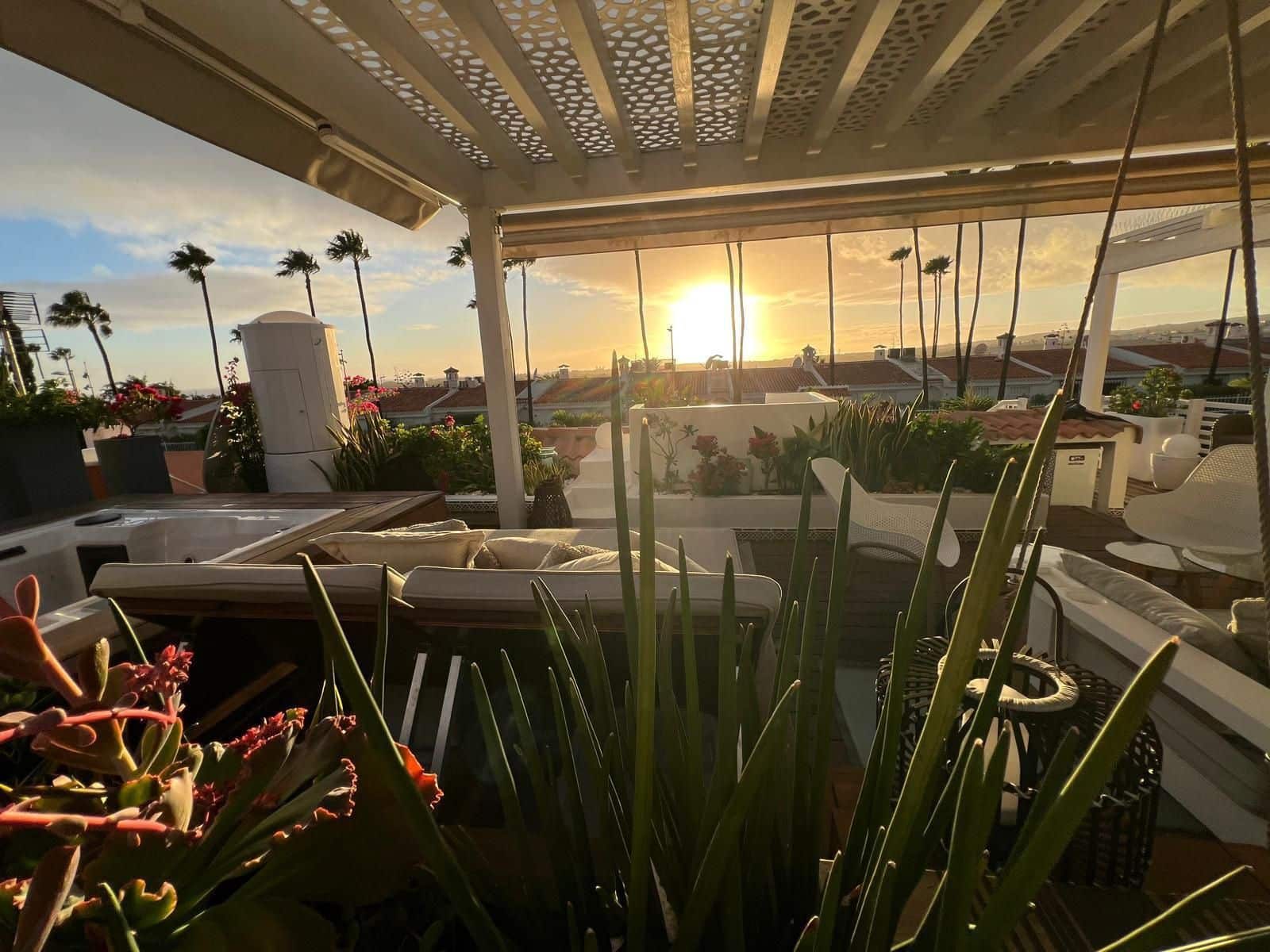 3 slaapkamer Bungalow te koop in San Bartolome de Tirajana met zwembad - € 1.390.000 (Ref: 9540657)