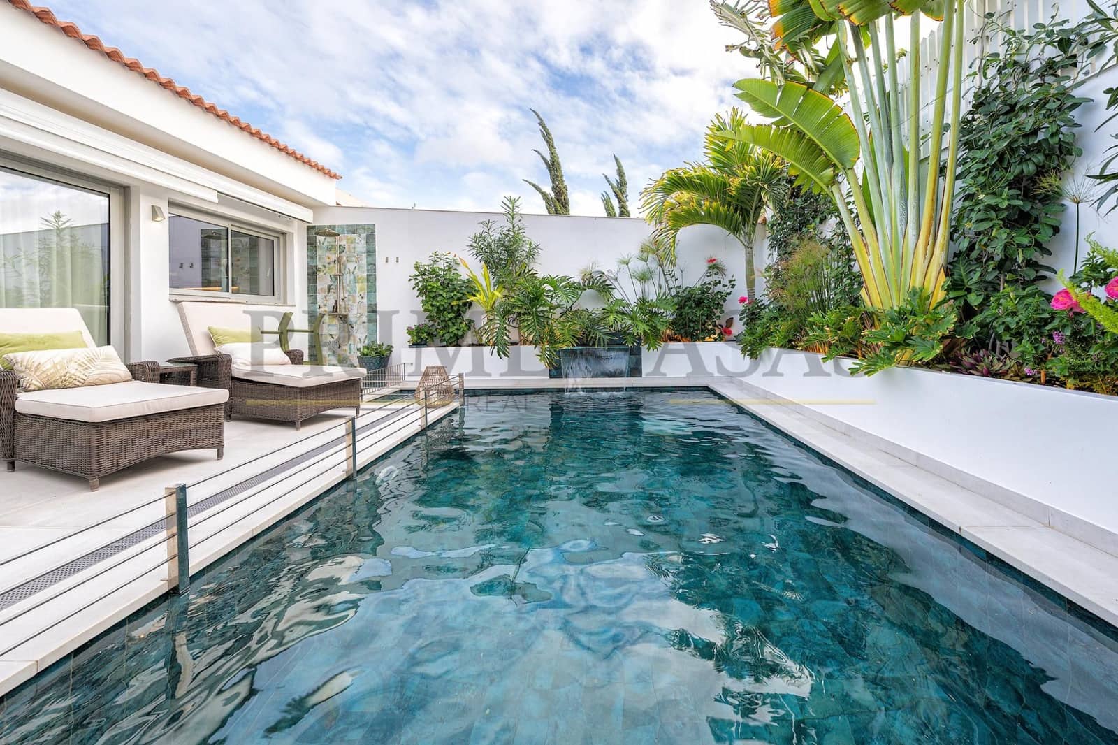 3 slaapkamer Bungalow te koop in San Bartolome de Tirajana met zwembad - € 1.390.000 (Ref: 9540657)