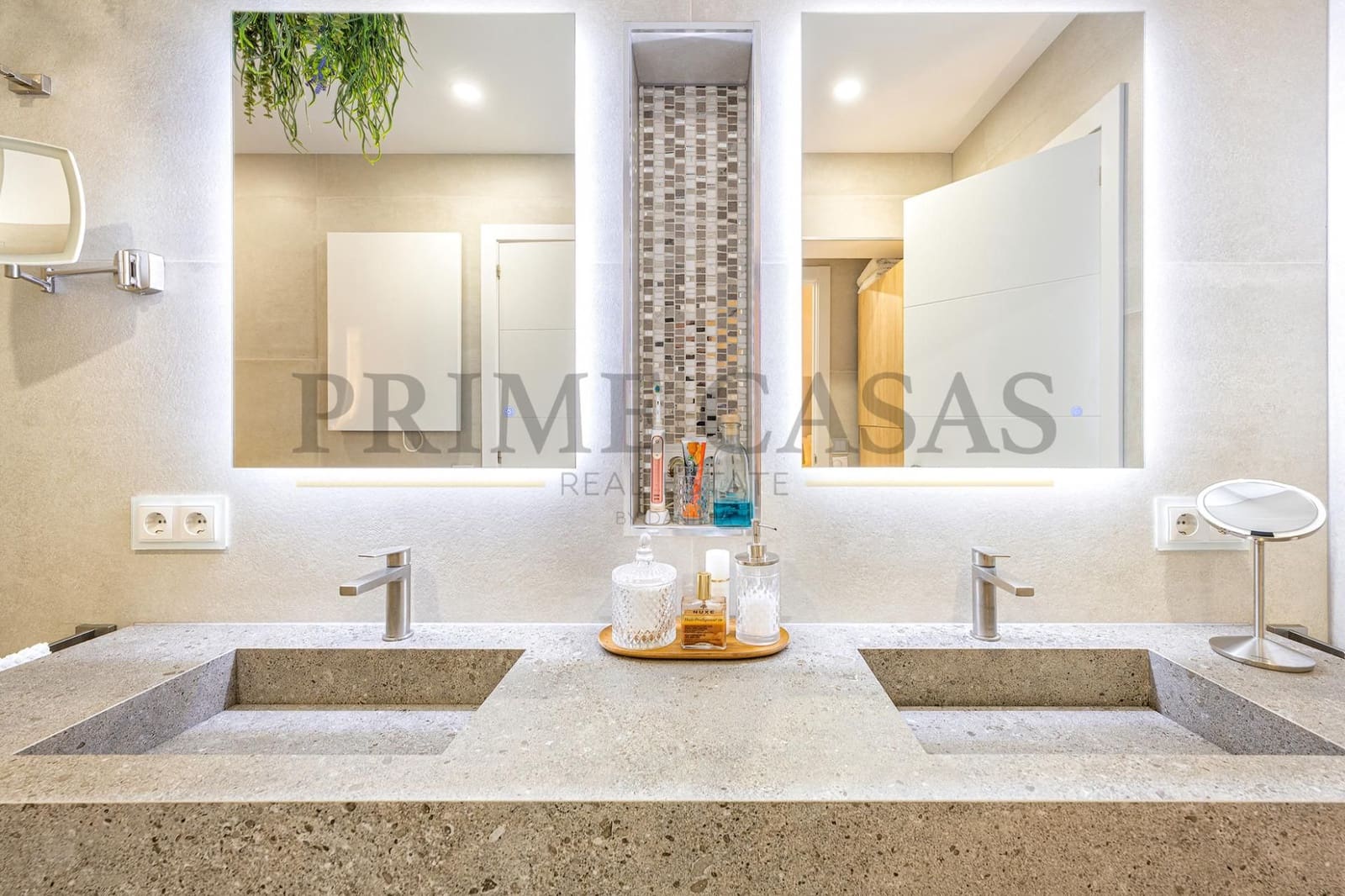 3 slaapkamer Bungalow te koop in San Bartolome de Tirajana met zwembad - € 1.390.000 (Ref: 9540657)