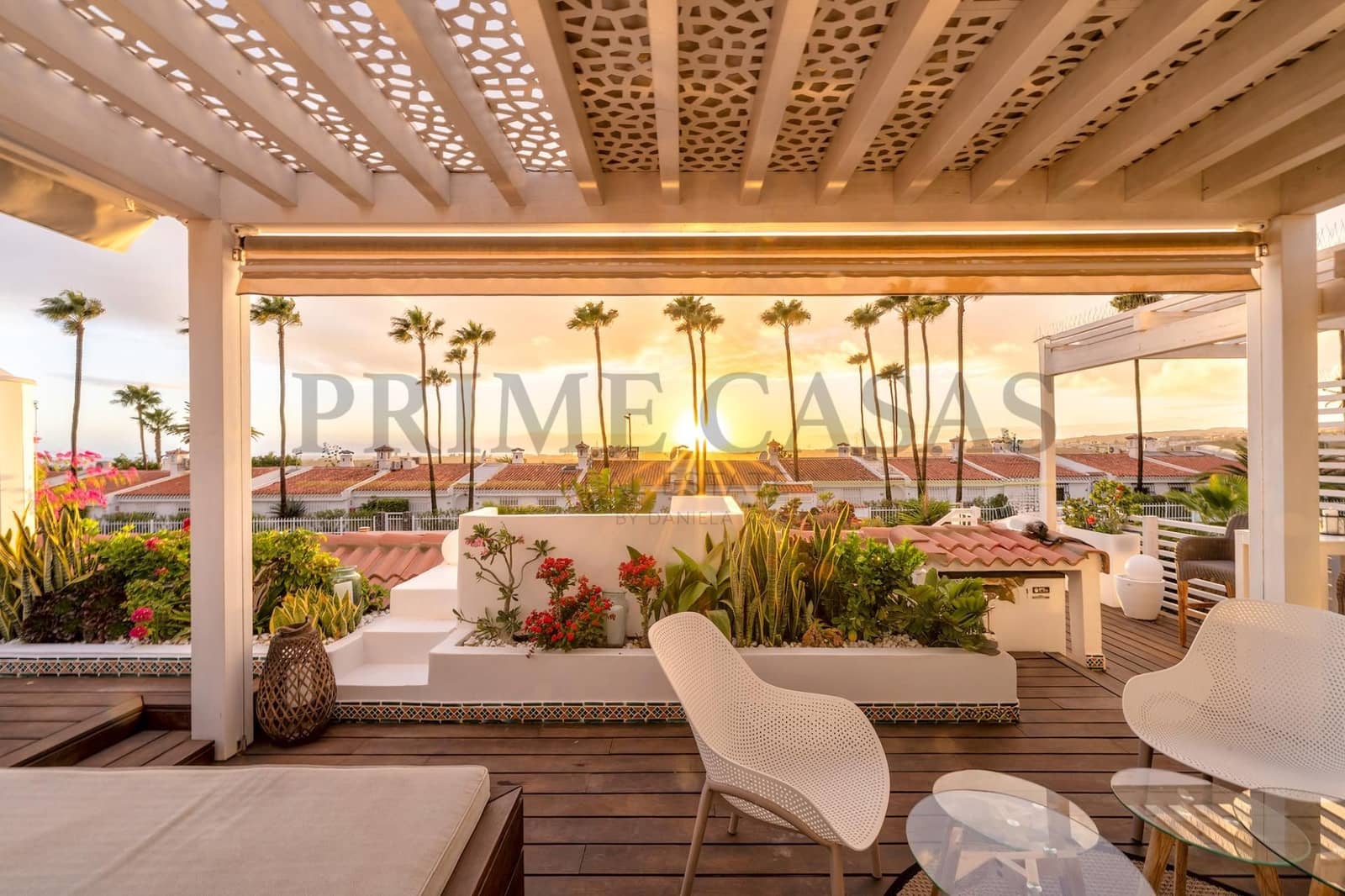 3 slaapkamer Bungalow te koop in San Bartolome de Tirajana met zwembad - € 1.390.000 (Ref: 9540657)