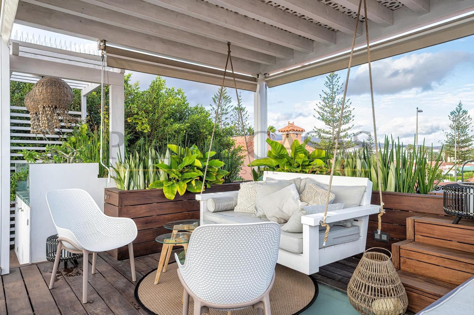 3 slaapkamer Bungalow te koop in San Bartolome de Tirajana met zwembad - € 1.390.000 (Ref: 9540657)