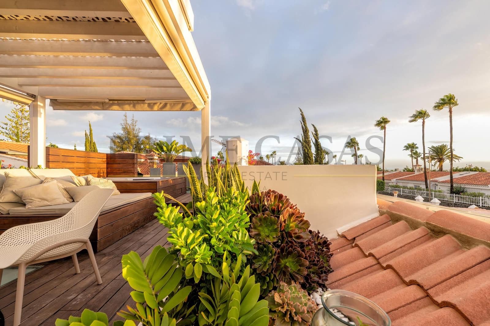 3 slaapkamer Bungalow te koop in San Bartolome de Tirajana met zwembad - € 1.390.000 (Ref: 9540657)