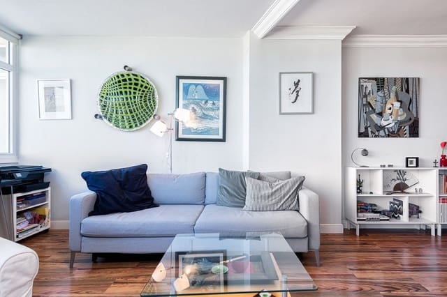 2 soveværelse Penthouse til leje i Vecindario, Santa Lucía de Tirajana med garage - € 950 (Ref: 9624096)