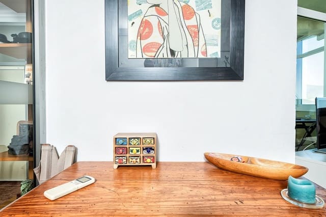 2 soveværelse Penthouse til leje i Vecindario, Santa Lucía de Tirajana med garage - € 950 (Ref: 9624096)