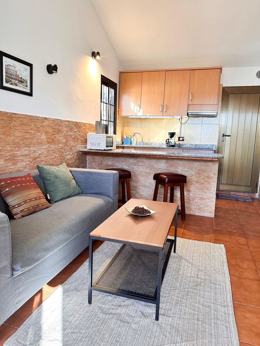 1 bedroom Bungalow for sale in San Bartolome de Tirajana with pool - € 360,000 (Ref: 9662199)