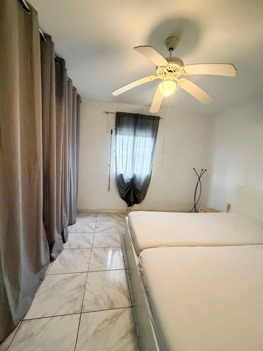 Appartement de 2 chambres à louer à San Bartolome de Tirajana avec piscine - 1 250 € (Ref: 9694626)