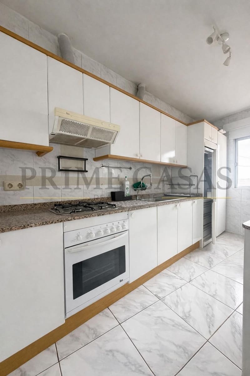 Appartement de 2 chambres à louer à San Bartolome de Tirajana avec piscine - 1 250 € (Ref: 9694626)