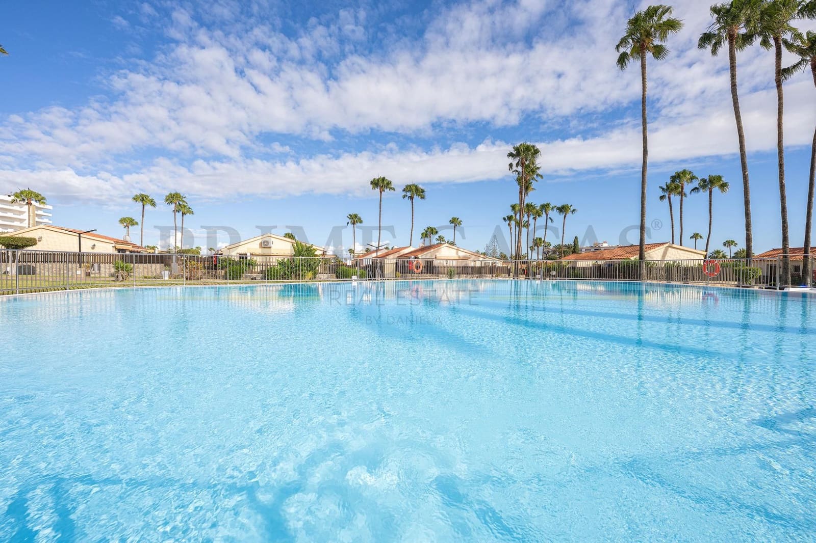 1 bedroom Beach Apartment for sale in San Bartolome de Tirajana with pool - € 360,000 (Ref: 9723892)