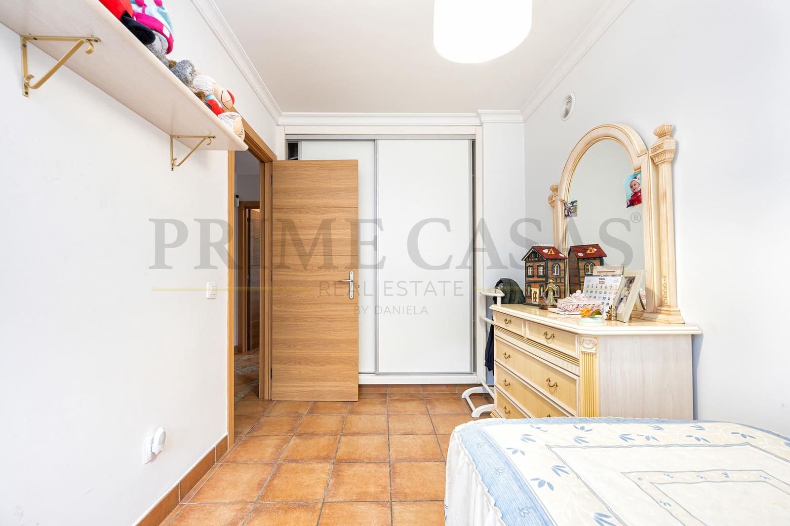 3 bedroom Villa for sale in Las Palmas de Gran Canaria with garage - € 330,000 (Ref: 9731695)