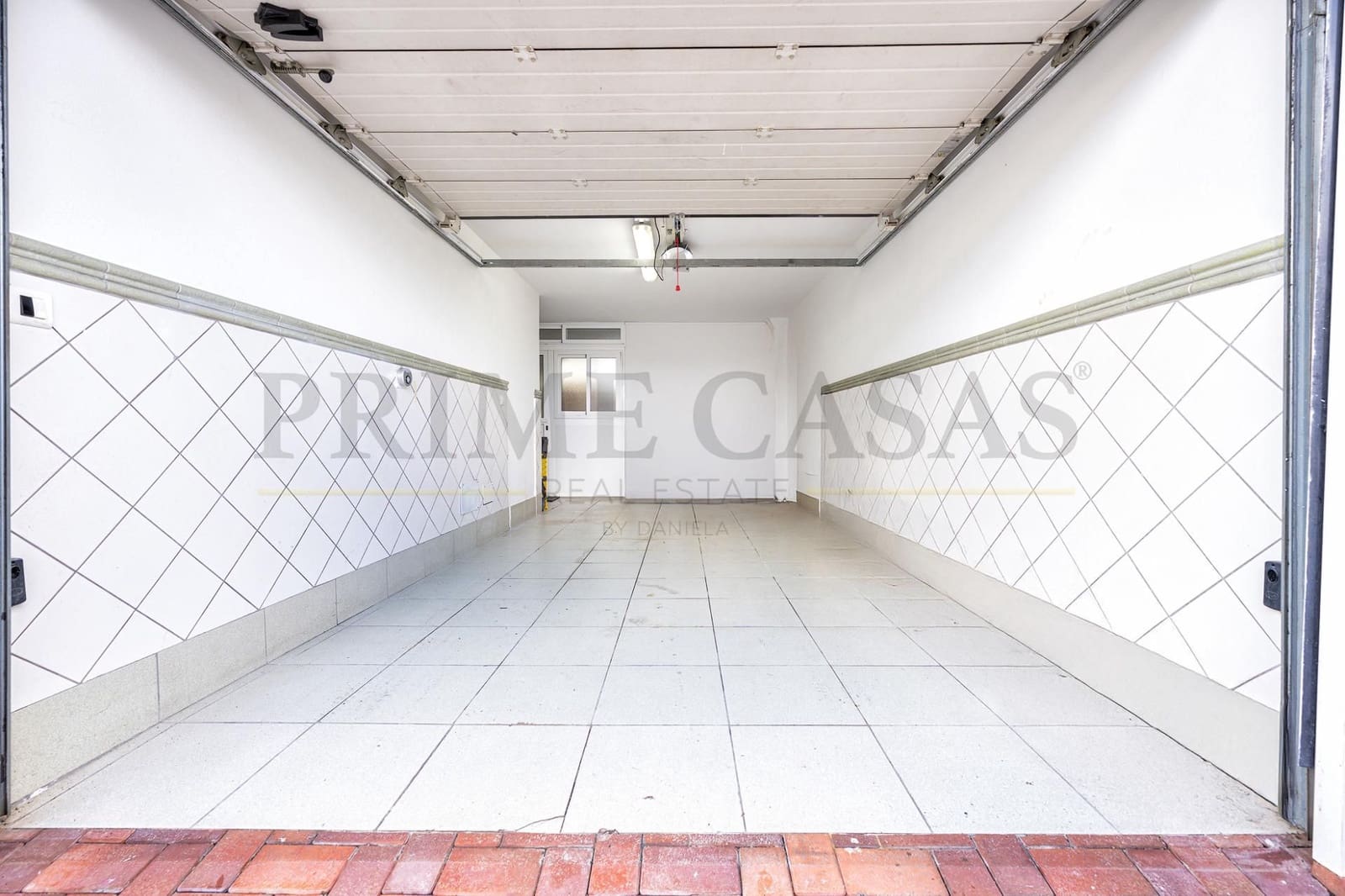 3 bedroom Villa for sale in Las Palmas de Gran Canaria with garage - € 330,000 (Ref: 9731695)