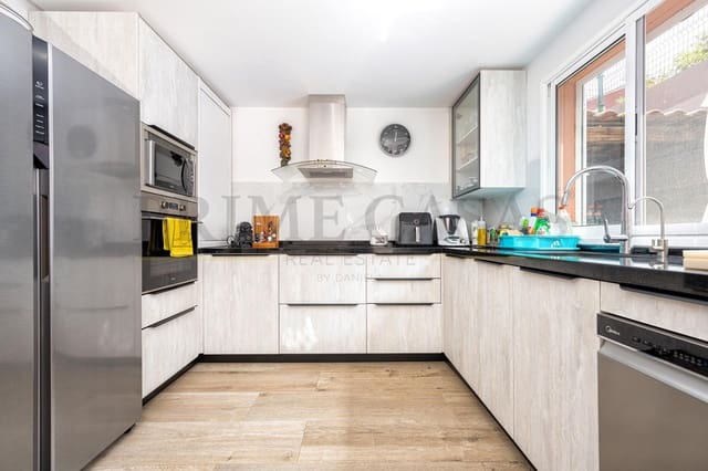 3 bedroom Villa for sale in Tamaraceite, Las Palmas de Gran Canaria with garage - € 330,000 (Ref: 9731695)