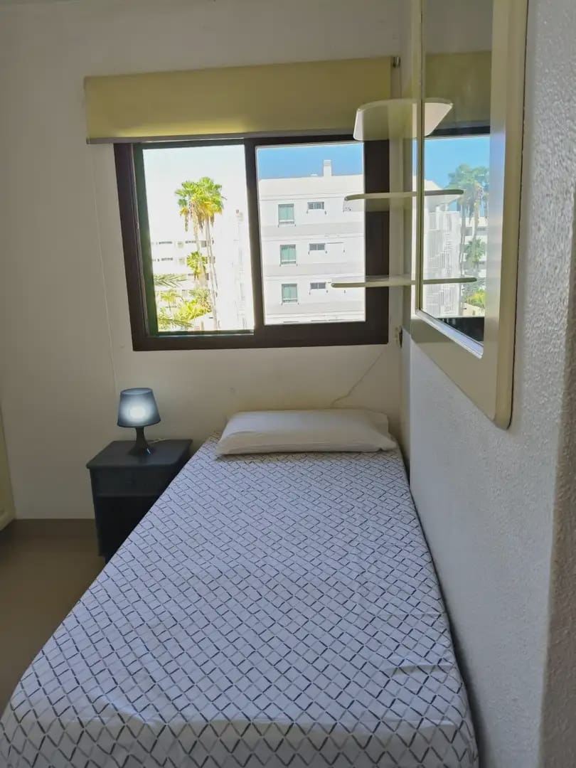 2 bedroom Apartment for rent in San Bartolome de Tirajana with pool - € 1,150 (Ref: 9757821)