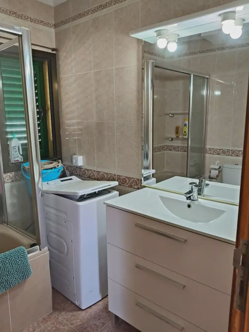 2 bedroom Apartment for rent in San Bartolome de Tirajana with pool - € 1,150 (Ref: 9757821)