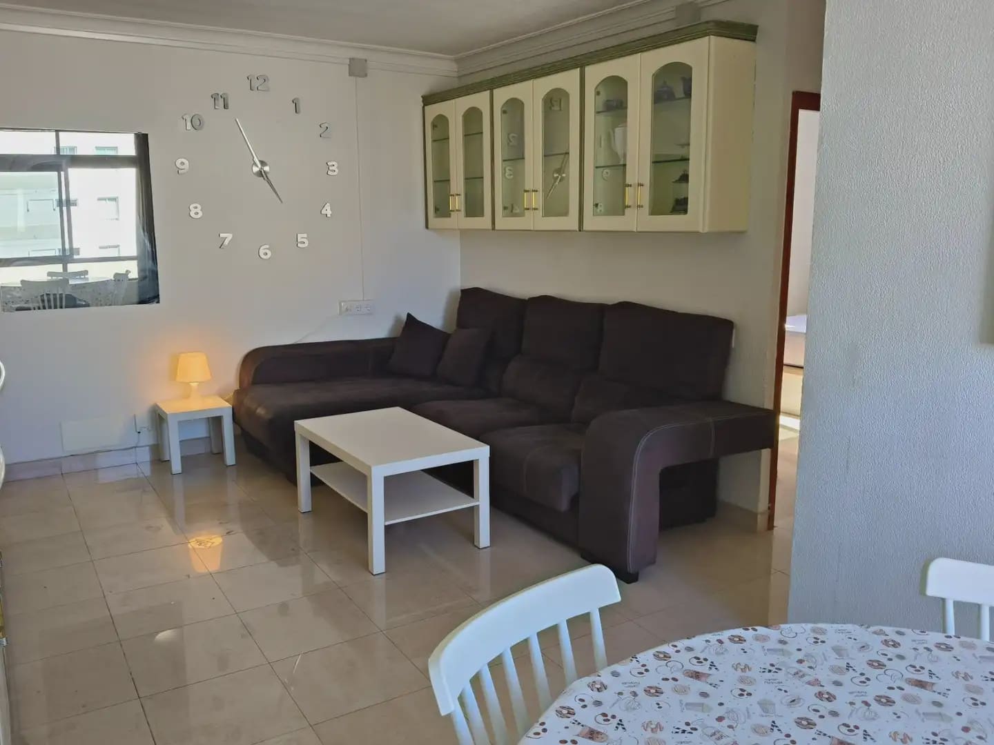 2 bedroom Apartment for rent in San Bartolome de Tirajana with pool - € 1,150 (Ref: 9757821)