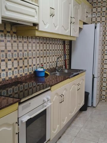 2 bedroom Apartment for rent in Playa del Inglés, San Bartolomé de Tirajana with pool - € 1,150 (Ref: 9757821)