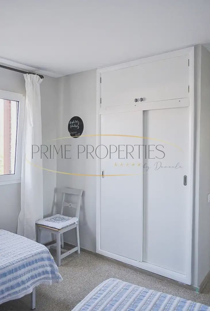 2 quarto Apartamento para arrendar em San Bartolome de Tirajana com piscina - 1 400 € (Ref: 9819788)