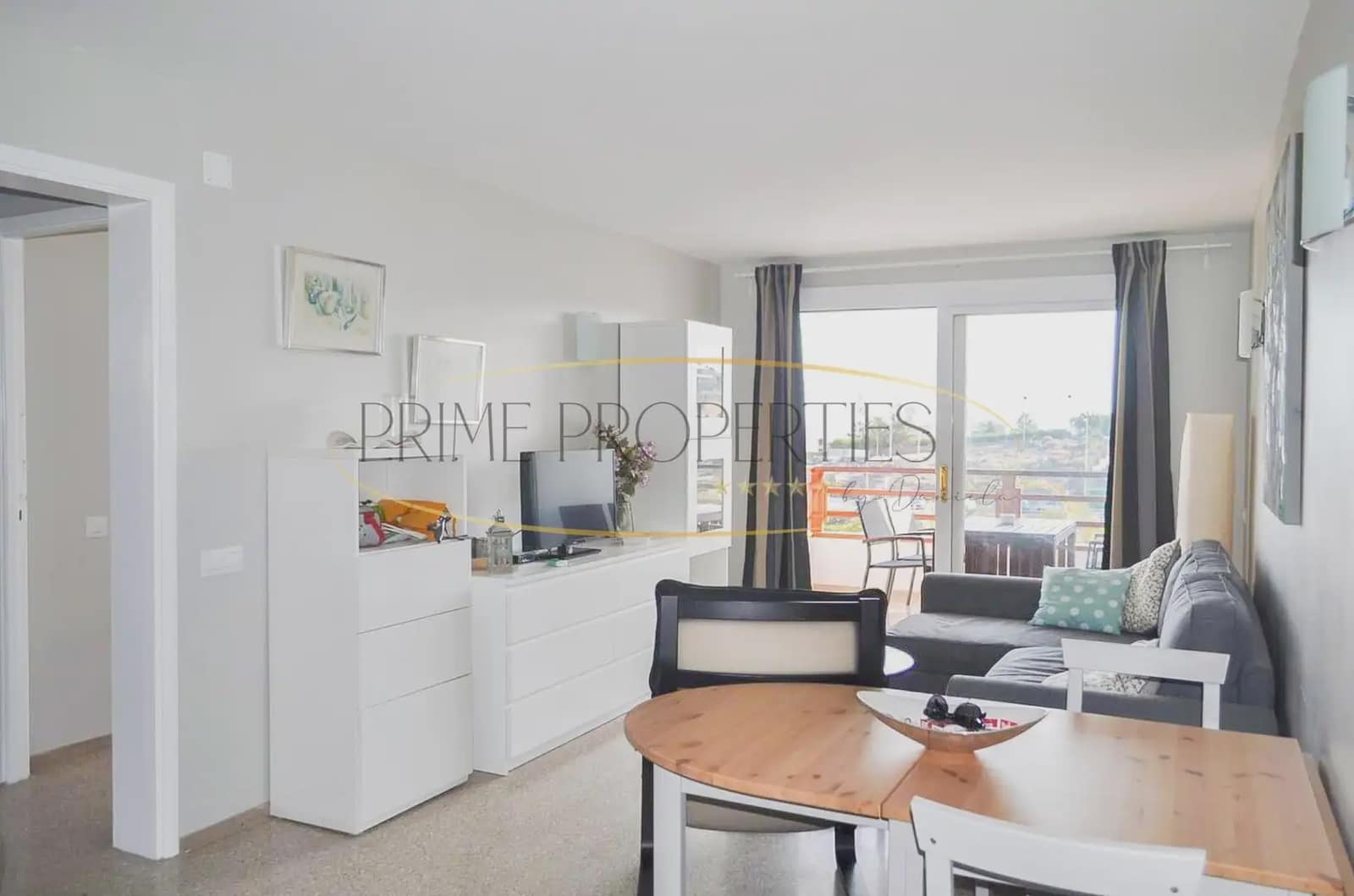 2 quarto Apartamento para arrendar em San Bartolome de Tirajana com piscina - 1 400 € (Ref: 9819788)