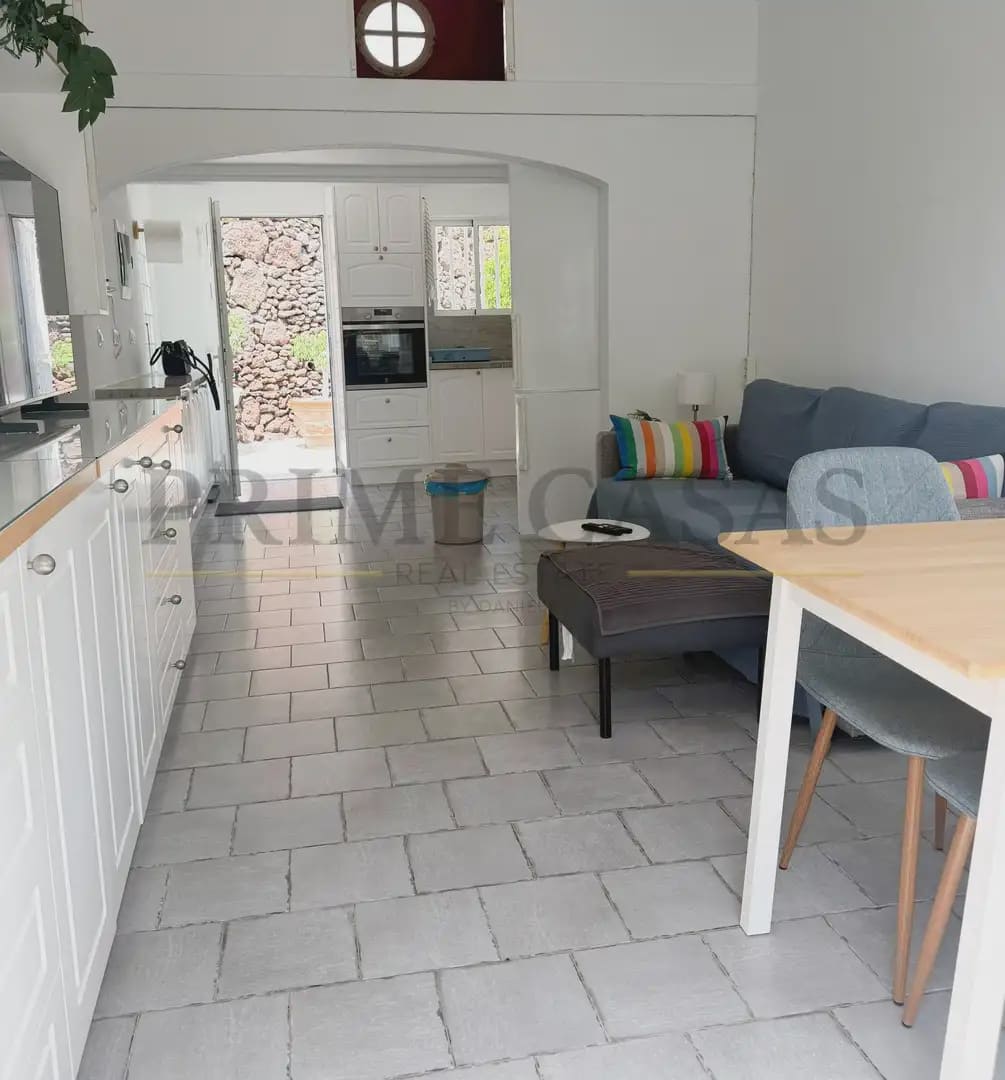 1 bedroom Bungalow for rent in San Bartolome de Tirajana with pool - € 1,000 (Ref: 9819789)
