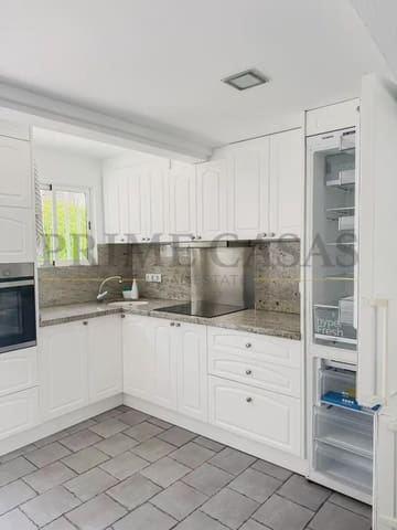 1 makuuhuone Bungalow vuokrattavana paikassa Sonneland, San Bartolomé de Tirajana mukana uima-altaan - 1 000 € (Ref: 9819789)