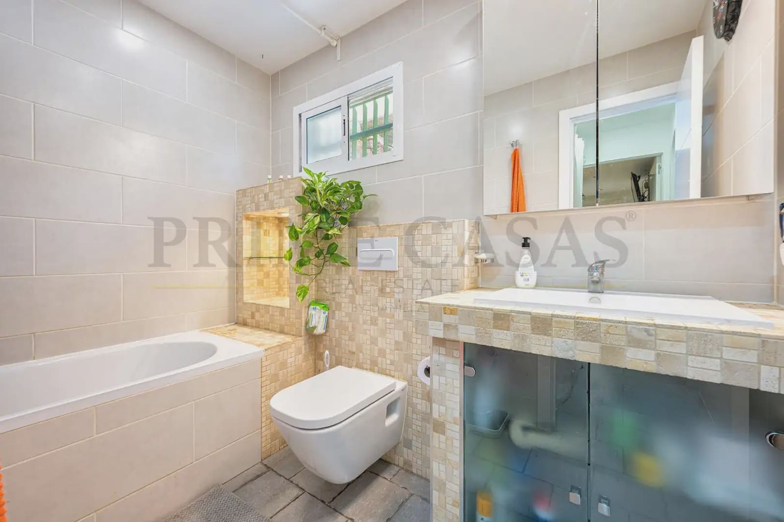 1 bedroom Bungalow for rent in San Bartolome de Tirajana with pool - € 1,000 (Ref: 9819789)