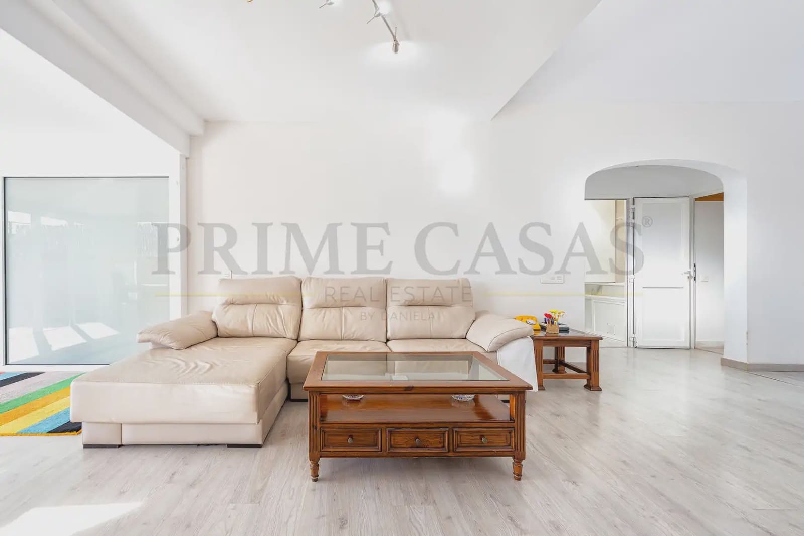 Bungalow for sale in San Bartolome de Tirajana with pool - € 560,000 (Ref: 9824584)