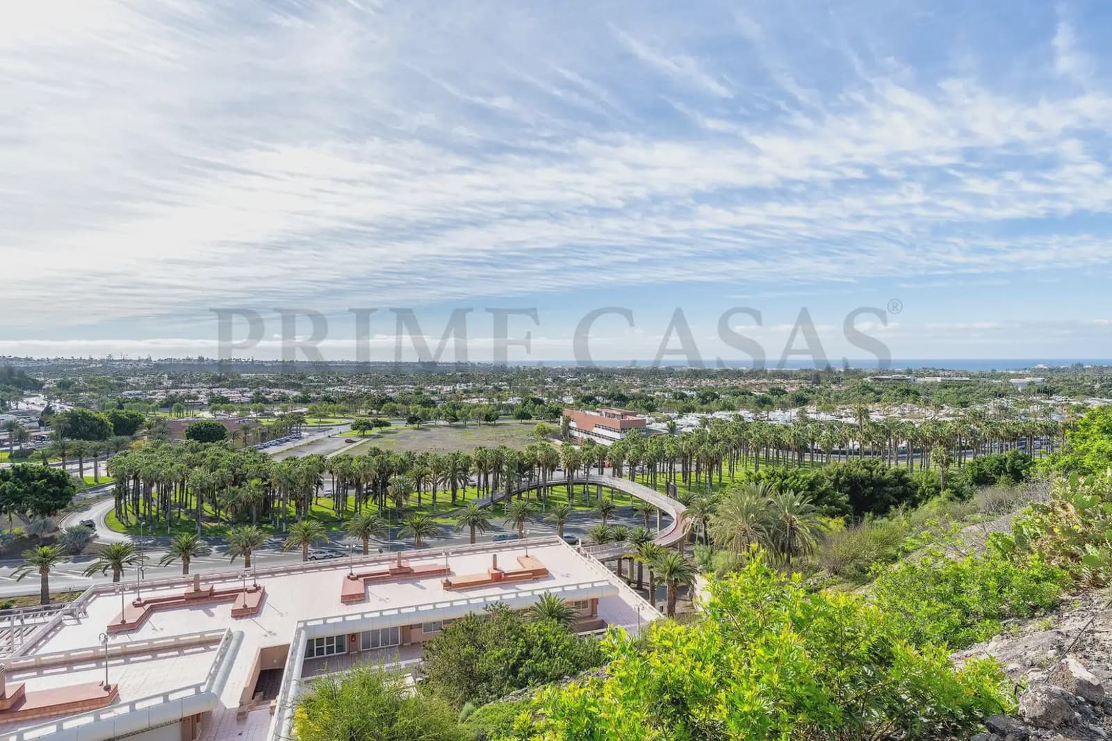 Bungalow for sale in San Bartolome de Tirajana with pool - € 560,000 (Ref: 9824584)