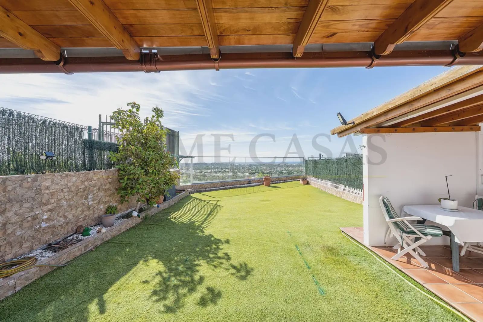 Bungalow for sale in San Bartolome de Tirajana with pool - € 560,000 (Ref: 9824584)