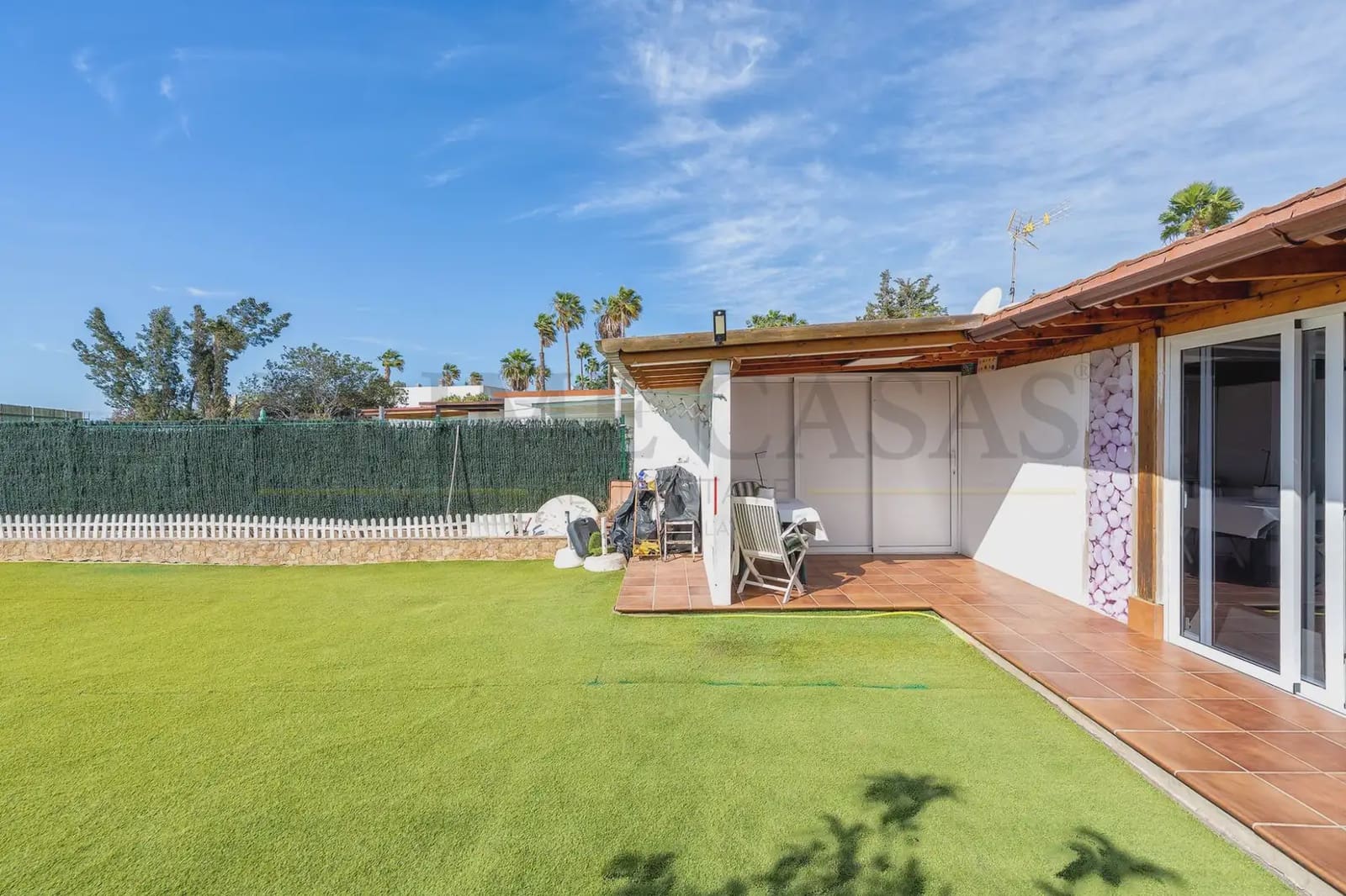 Bungalow for sale in San Bartolome de Tirajana with pool - € 560,000 (Ref: 9824584)