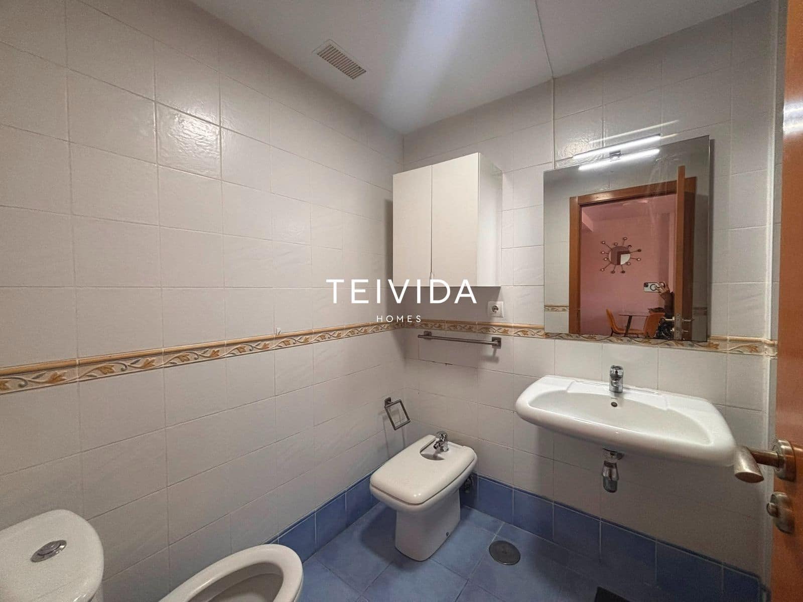 2 sypialnia Mieszkanie do wynajęcia w Playa Paraiso z basenem garażem - 1 400 € (Ref: 10019697)