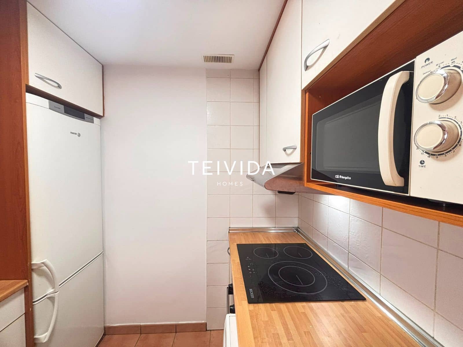 2 sypialnia Mieszkanie do wynajęcia w Playa Paraiso z basenem garażem - 1 400 € (Ref: 10019697)