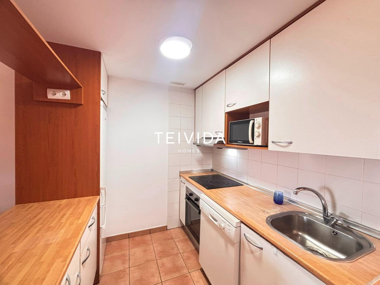 2 sypialnia Mieszkanie do wynajęcia w Playa Paraiso z basenem garażem - 1 400 € (Ref: 10019697)