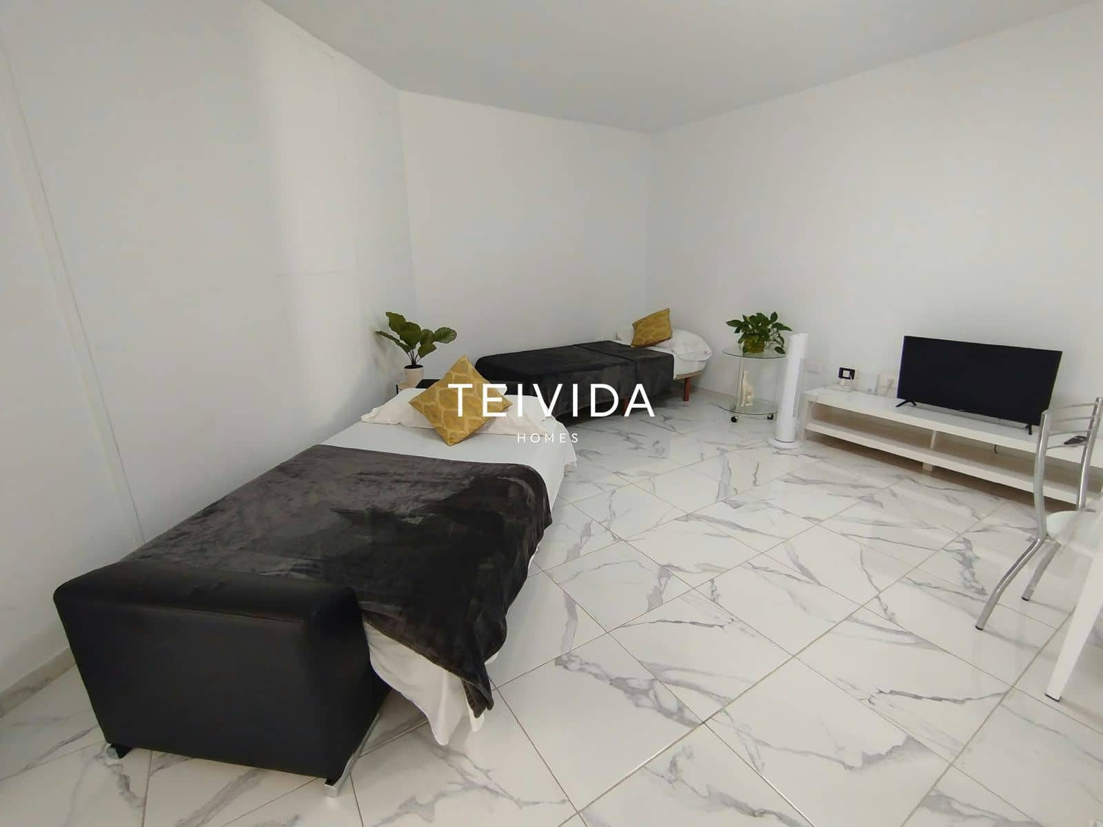 3 bedroom Townhouse for sale in San Eugenio with pool - € 779,000 (Ref: 10033160)