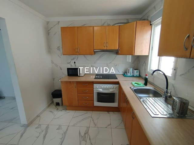3 makuuhuone Omakotitalo myytävänä paikassa San Eugenio, Adeje mukana uima-altaan - 779 000 € (Ref: 10033160)