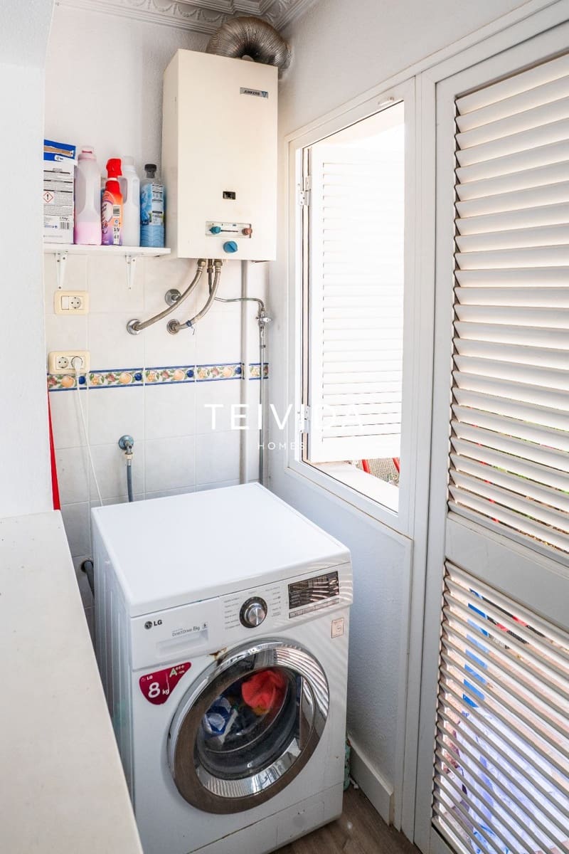 4 bedroom Townhouse for sale in Playa Fanabe with garage - € 980,000 (Ref: 10033248)