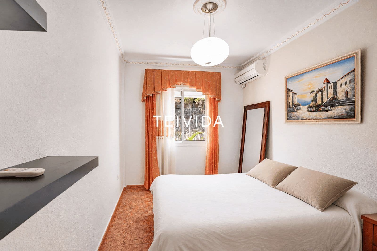 4 bedroom Townhouse for sale in Playa Fanabe with garage - € 980,000 (Ref: 10033248)