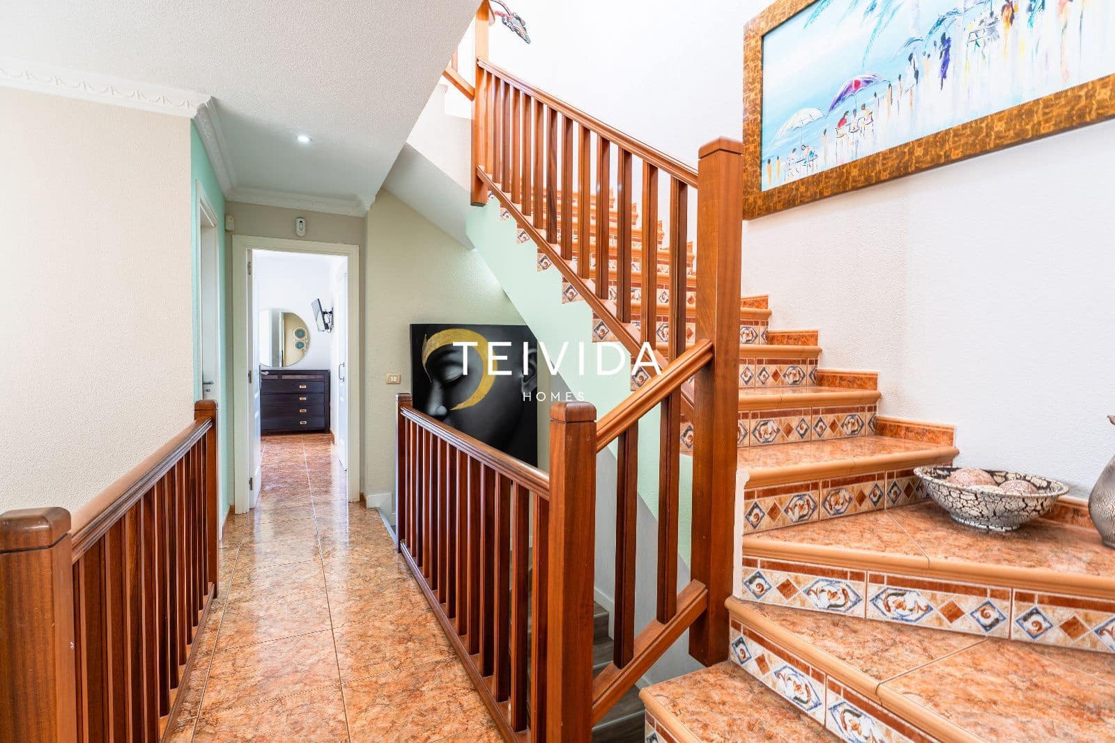 4 bedroom Townhouse for sale in Playa Fanabe with garage - € 980,000 (Ref: 10033248)