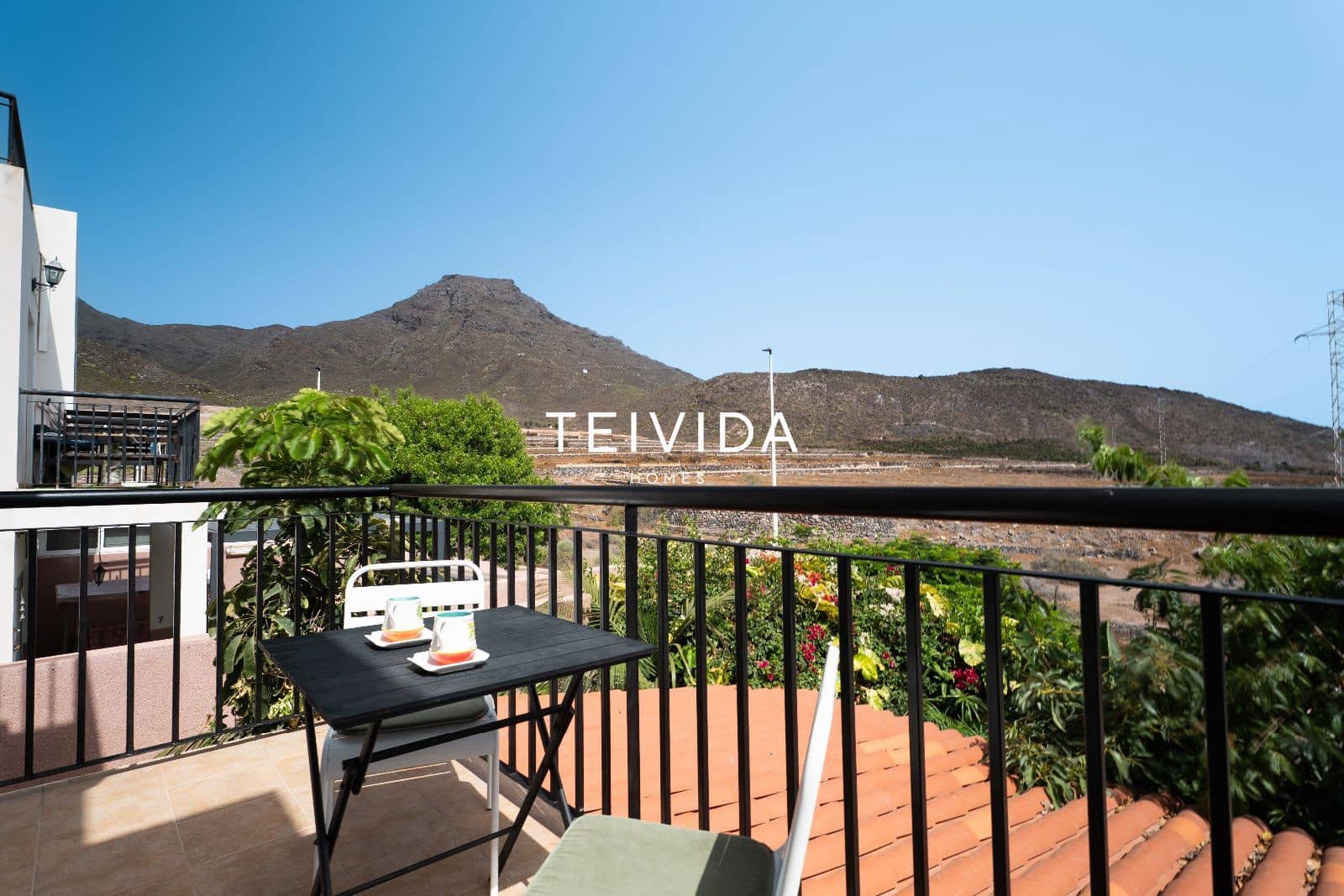 4 bedroom Townhouse for sale in Playa Fanabe with garage - € 980,000 (Ref: 10033248)